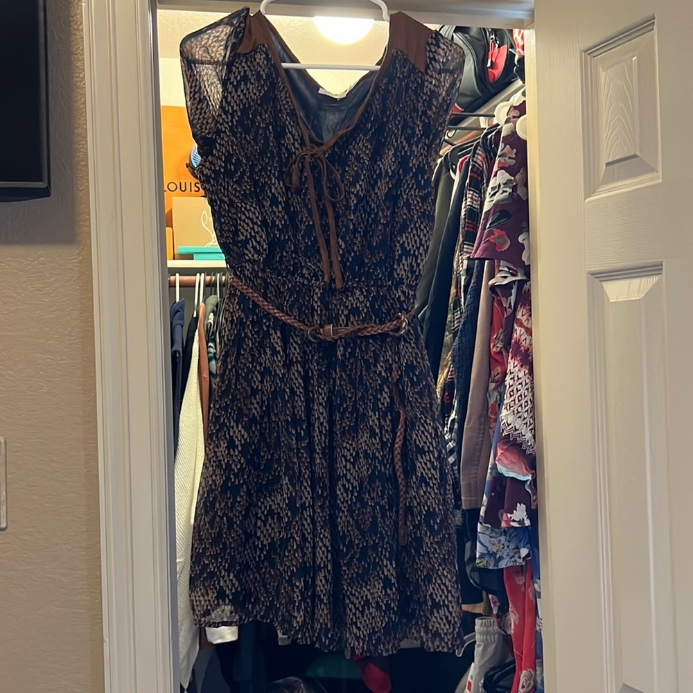 Boutique Navy Spring/Summer Wedding dress Size L